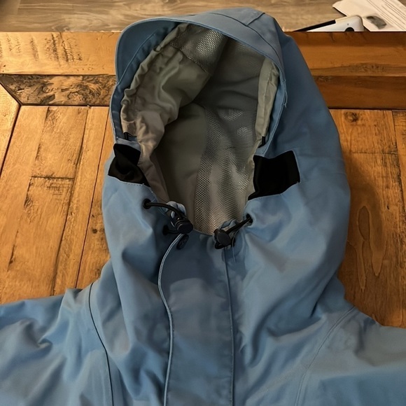 BURTON women’s snowboard jacket, Size Medium - Picture 5 of 13